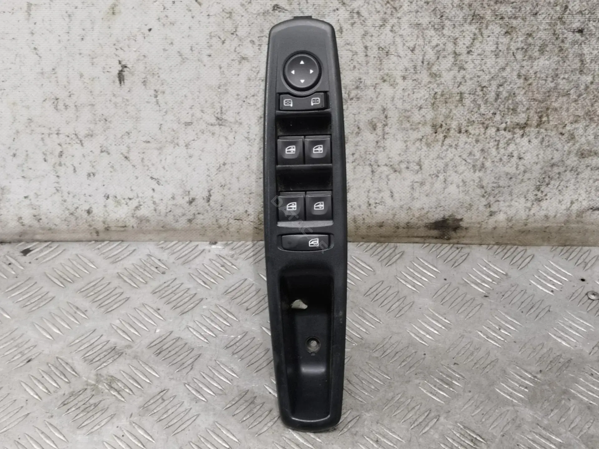Блок управления стеклоподъемниками 809610016R