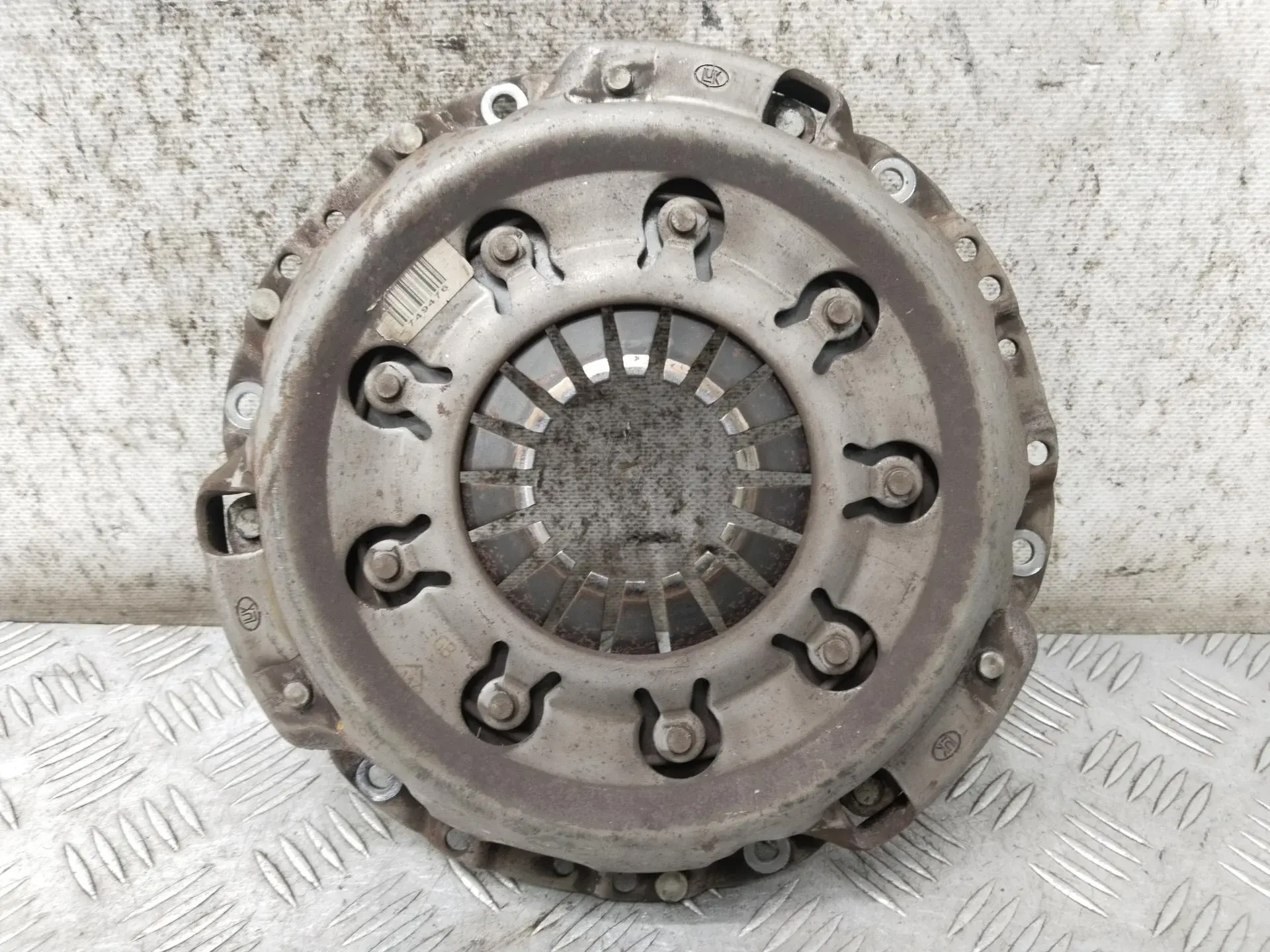 Корзина сцепления 302057505R