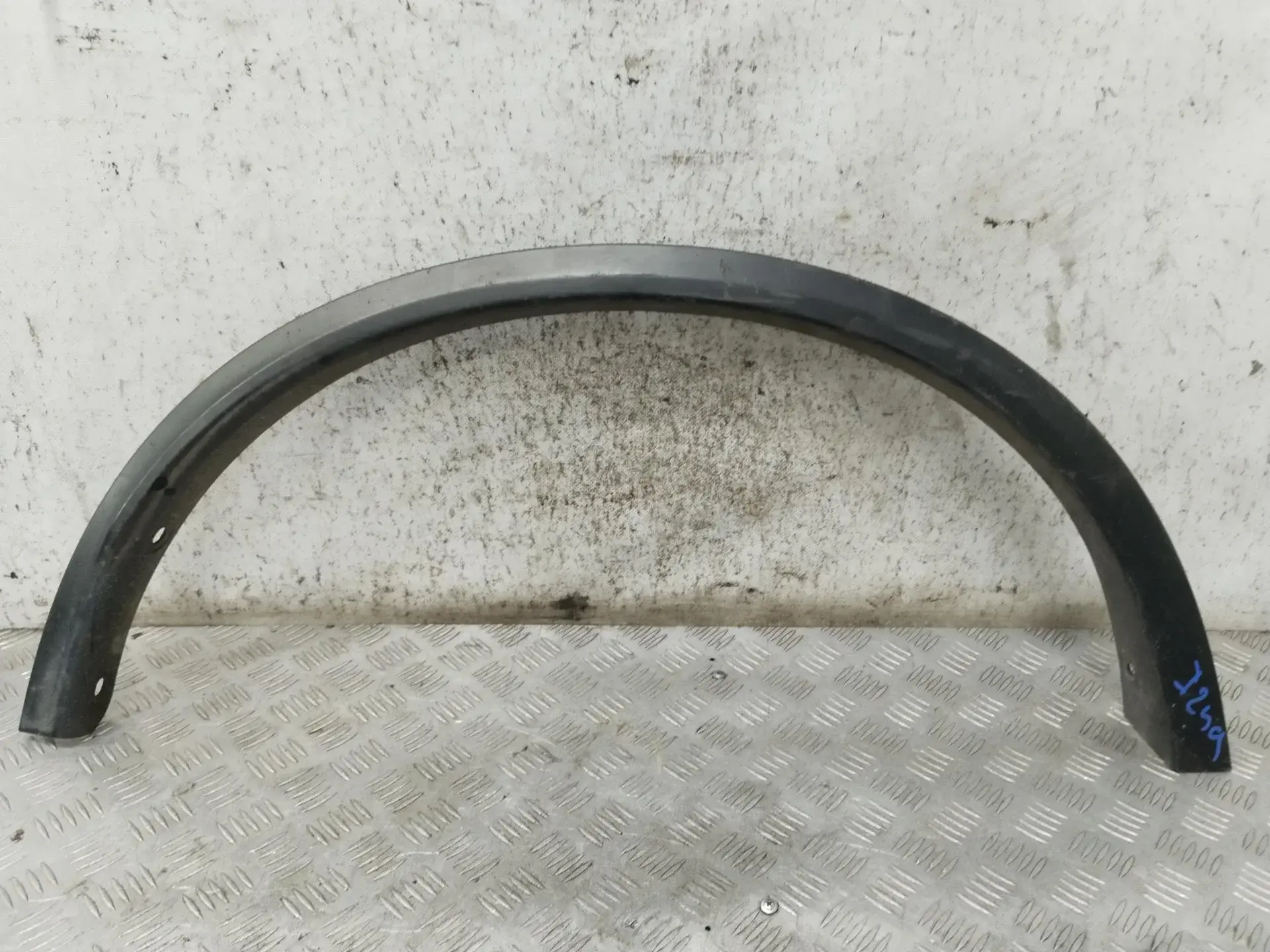 Накладка бампера 788604CE1A