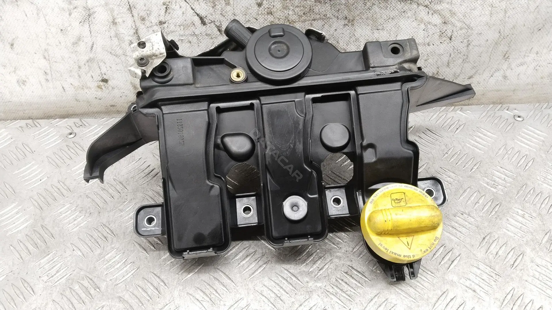 Клапан картерных газов 118302761R