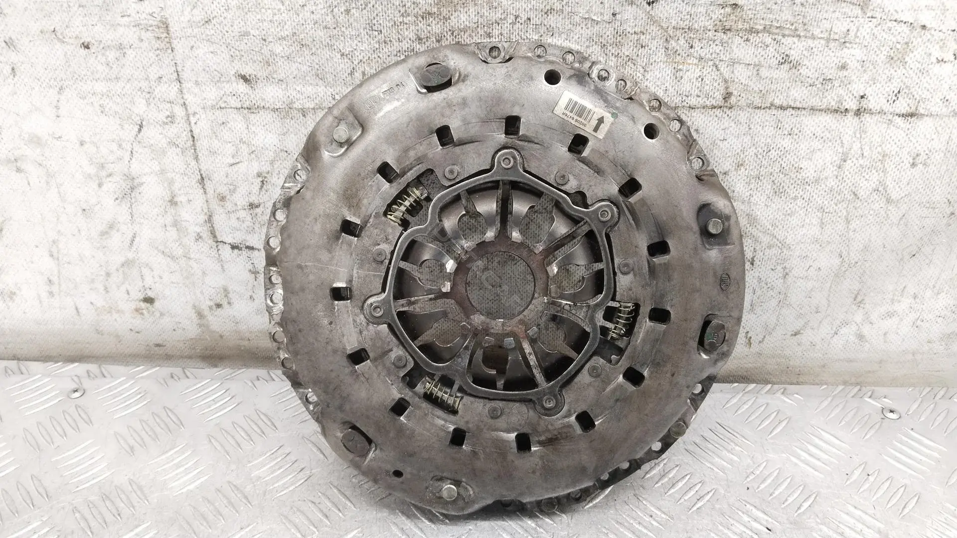 Корзина сцепления P16017343
