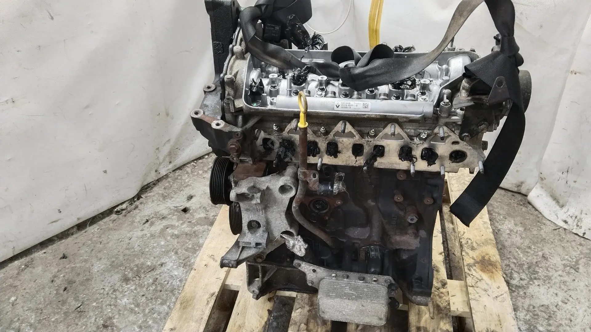 Двигатель в сборе R9M406