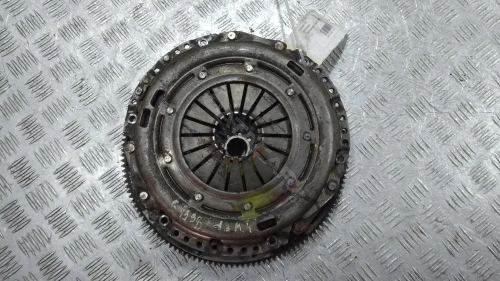 Маховик 038105269F