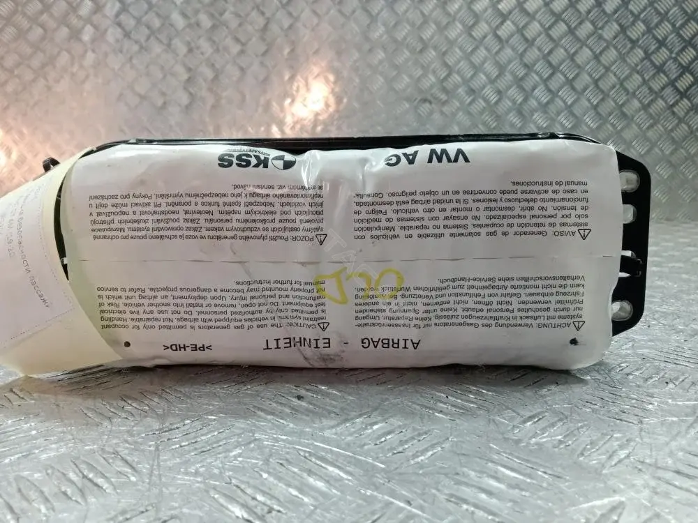 Подушка безопасности 4ML880204
