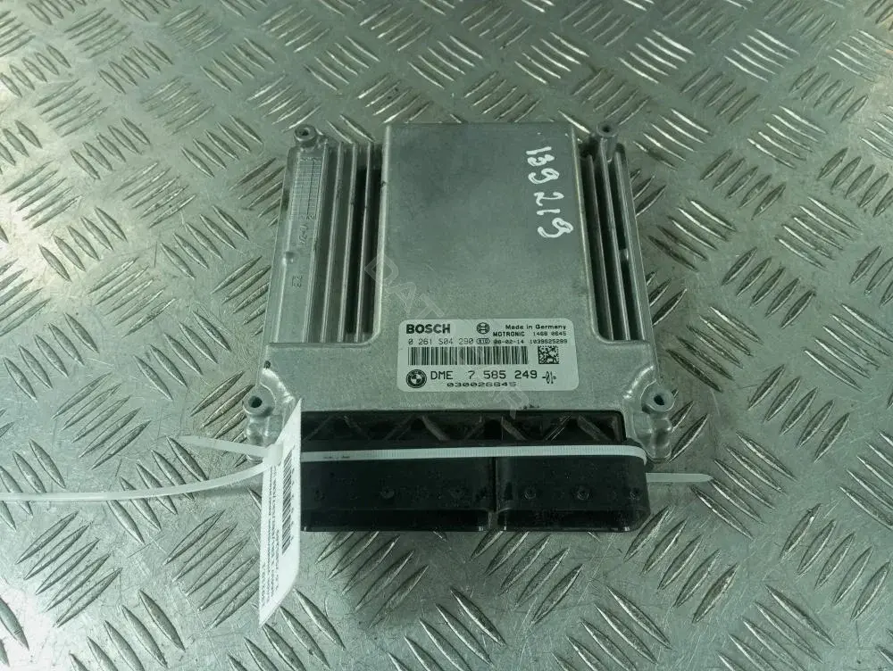 Блок управления двигателем 7585249