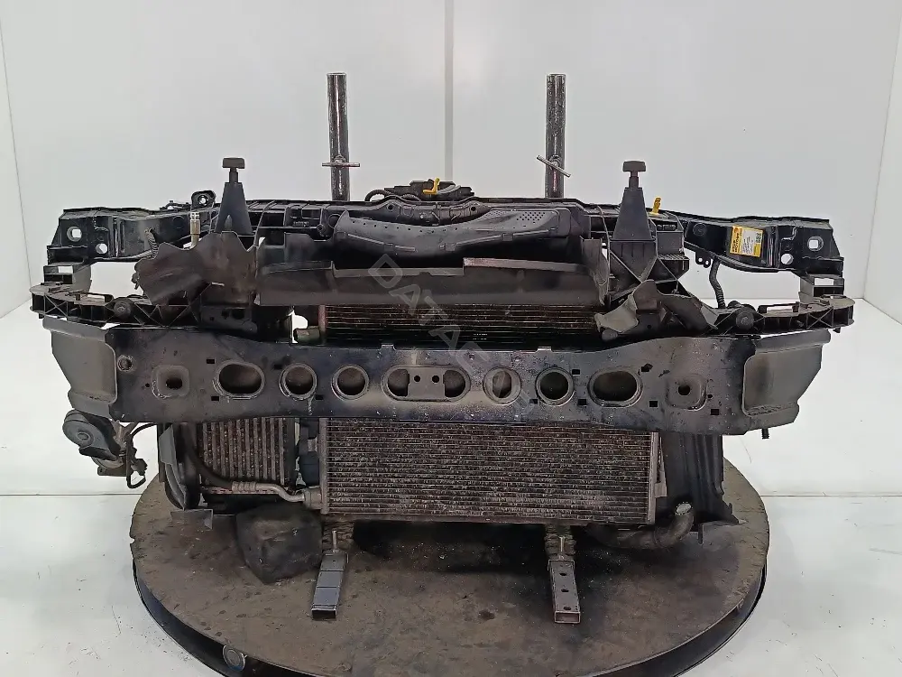 Панель передняя AM51-8B041-AD