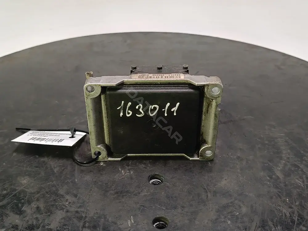 Блок управления двигателем 55558787