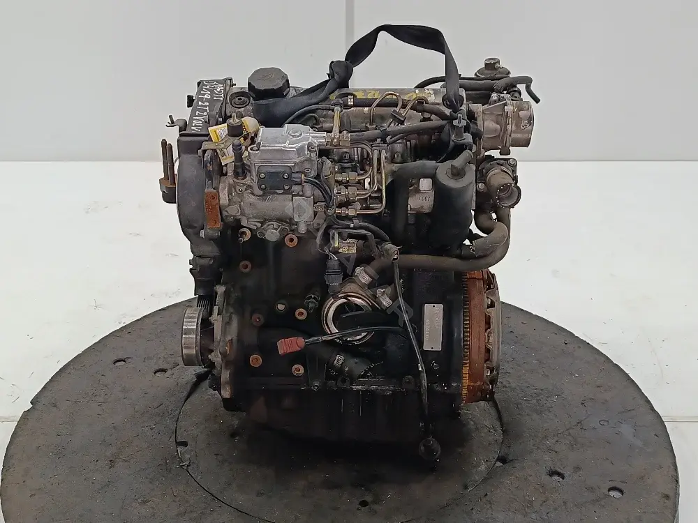 Двигатель в сборе D4192T2