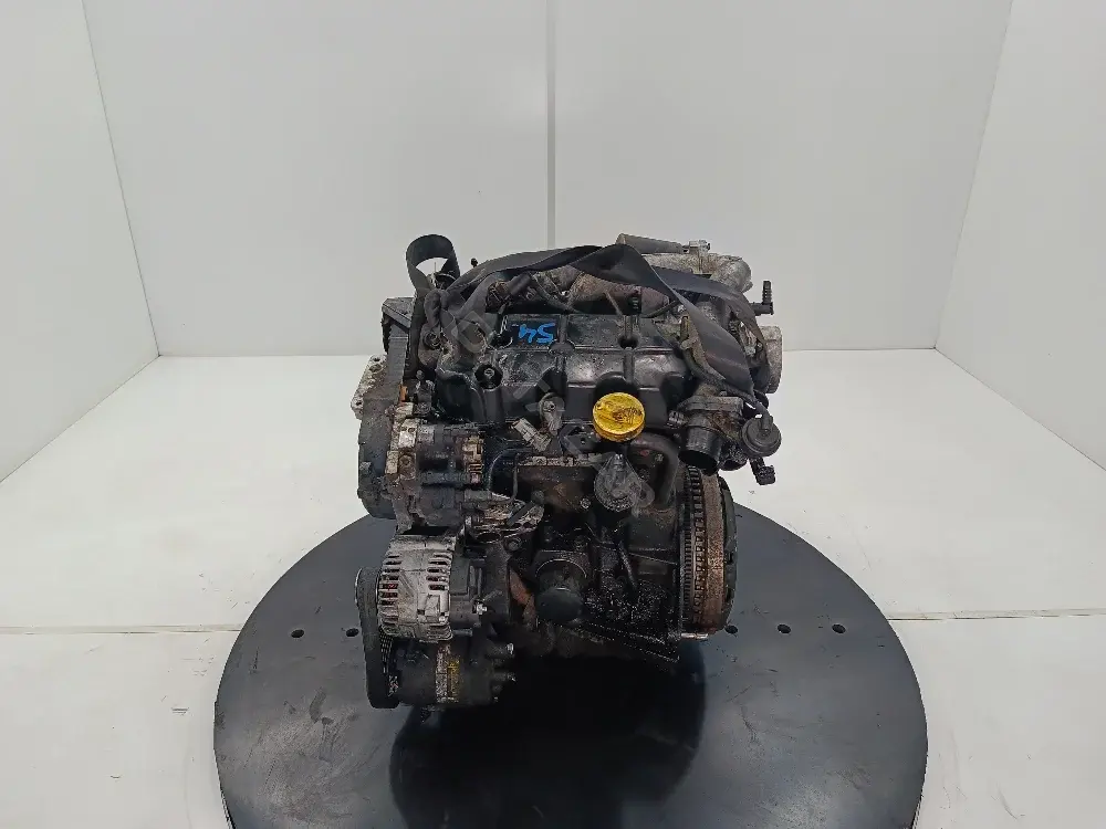 Двигатель в сборе F9Q 812