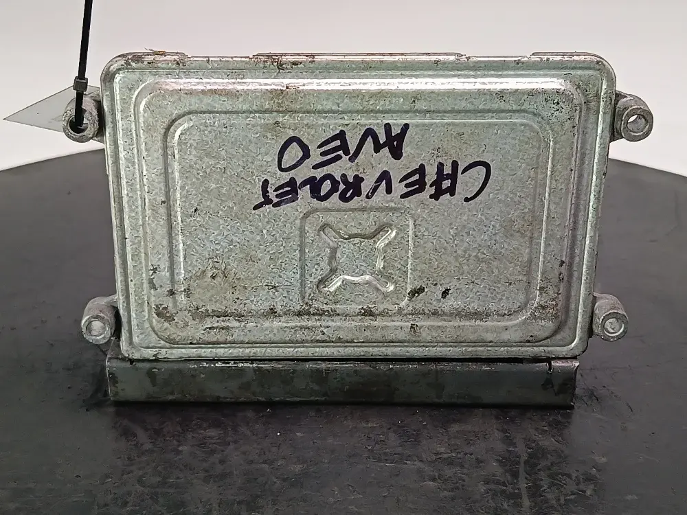 Блок управления двигателем 96983177