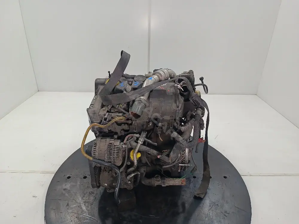 Двигатель в сборе K9K 832