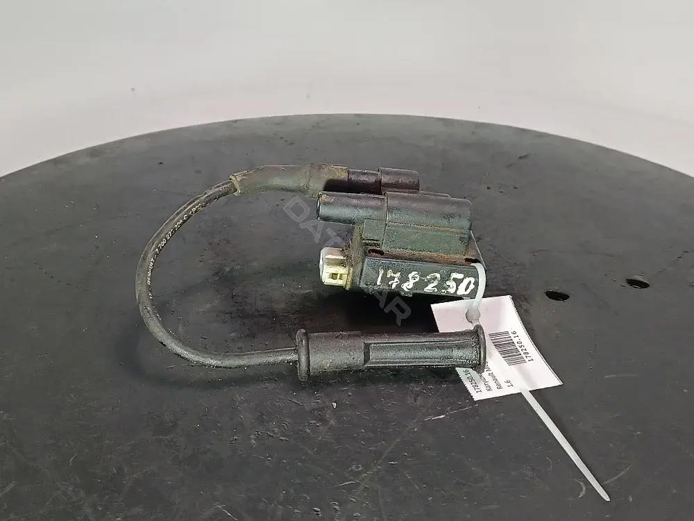 Катушка зажигания 0040100317, 060708138010, 060717070012