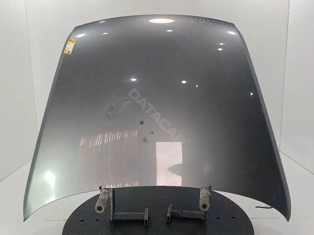 Капот 7L6823031B, 7L6823031C, 7L6823031D