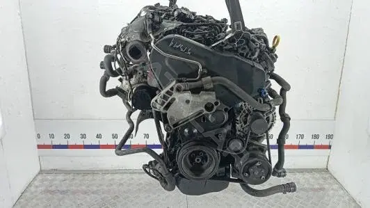 Двигатель в сборе 04L100033, 04L100090, CLHA