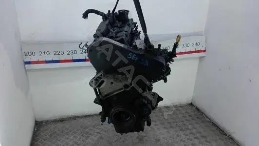 Двигатель в сборе 04L100031A, CLHA