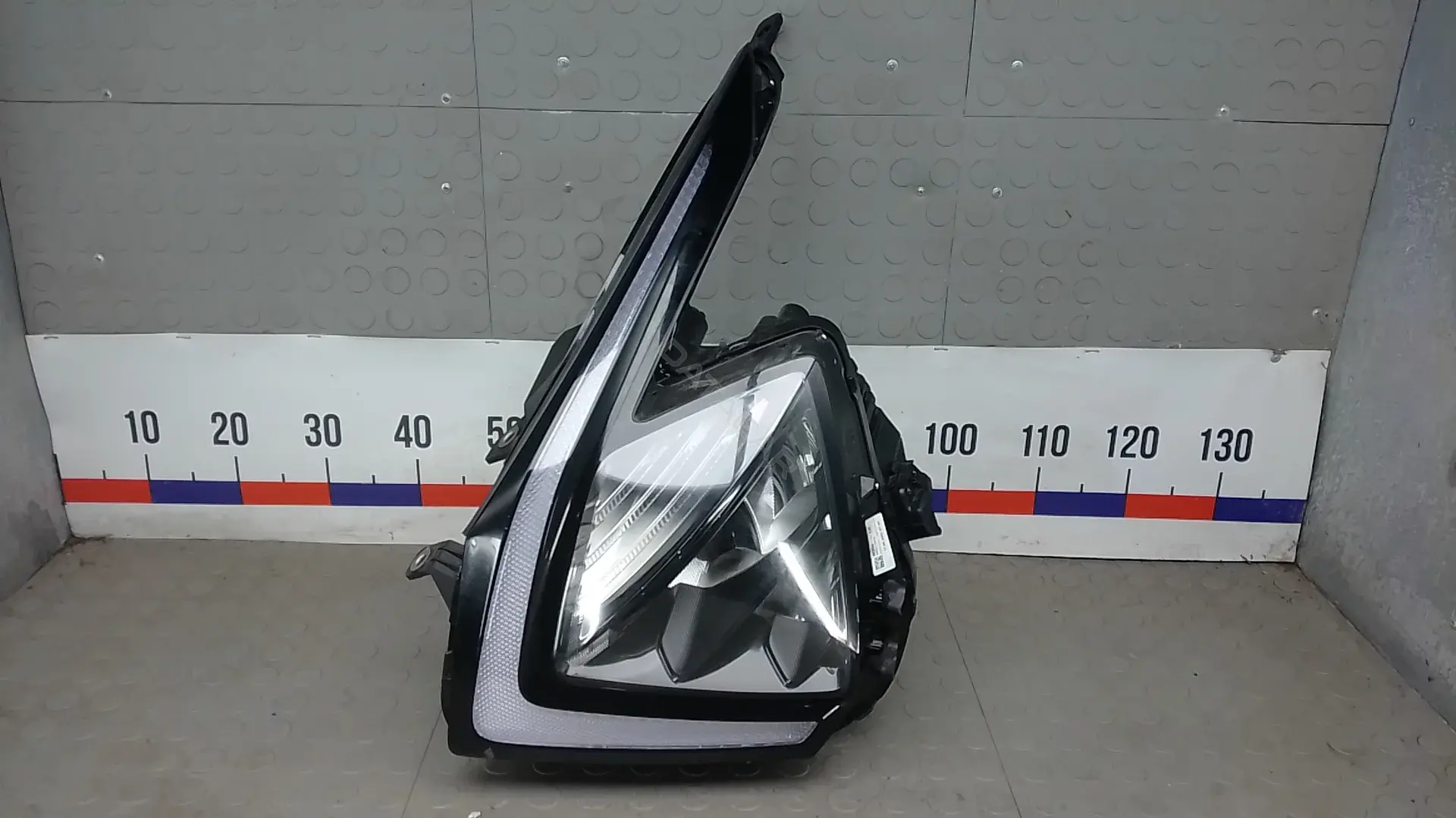 Фары 3BM19MR01