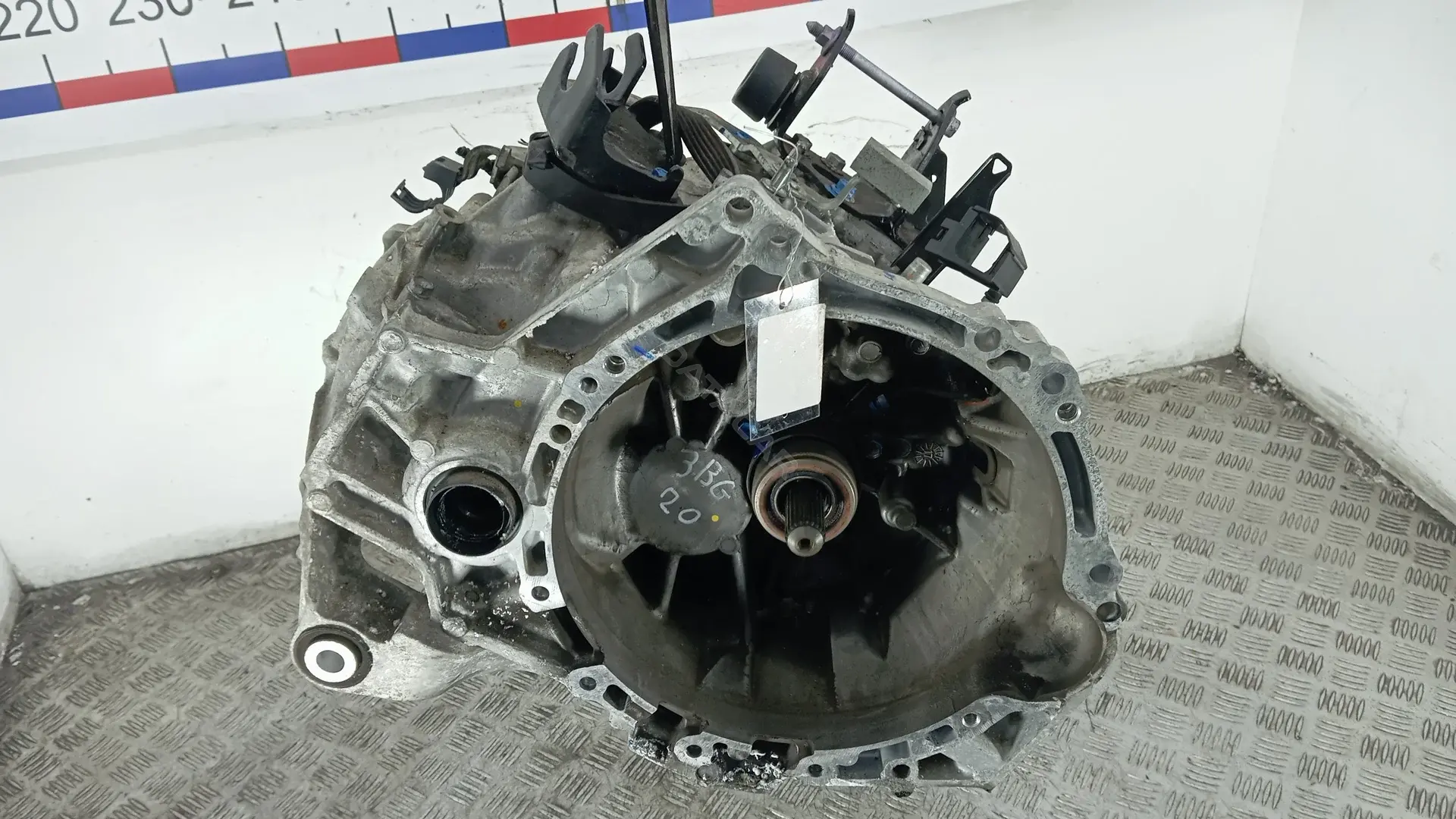 Механическая коробка передач (МКПП) 30300F4010, 3111505031