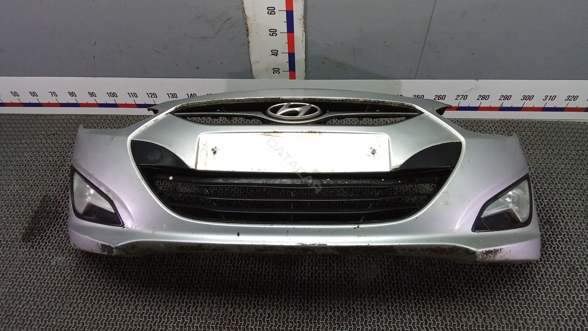 Передний бампер 865113Z000