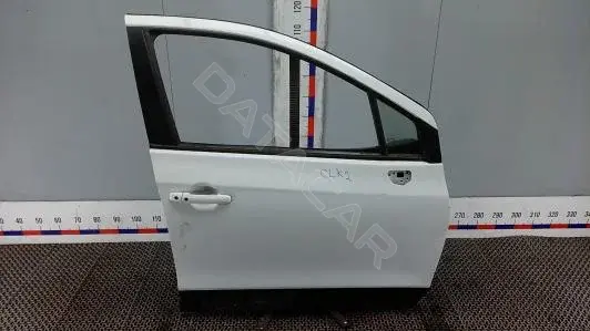 Дверь 68001-61M01