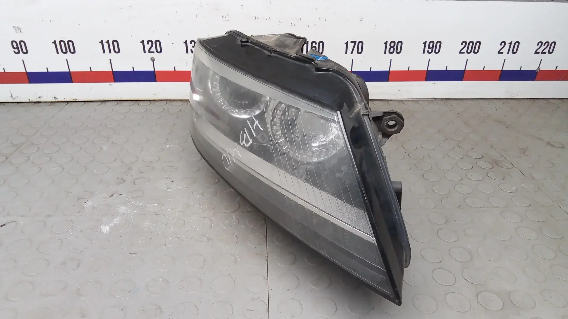 Фары HBM10MU01