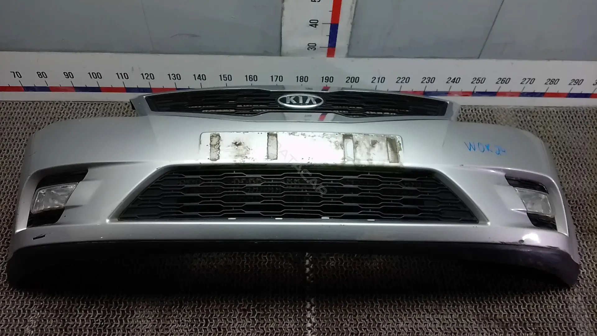 Передний бампер WOK24G501