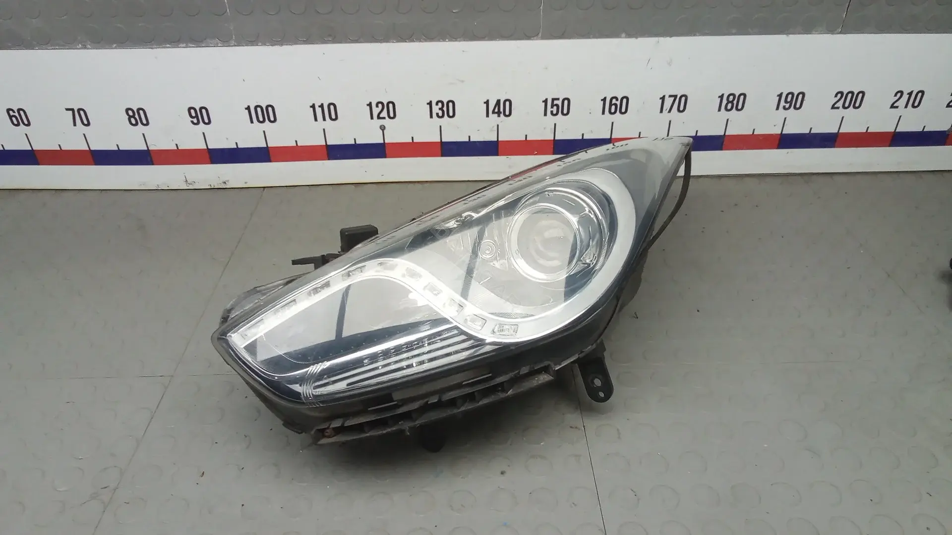 Фары 921013Z345