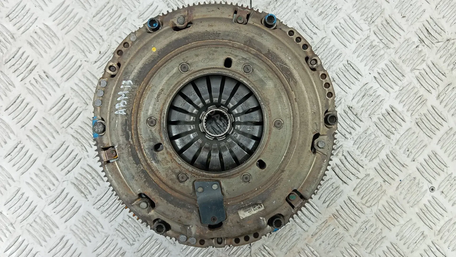 Маховик ABM13A401