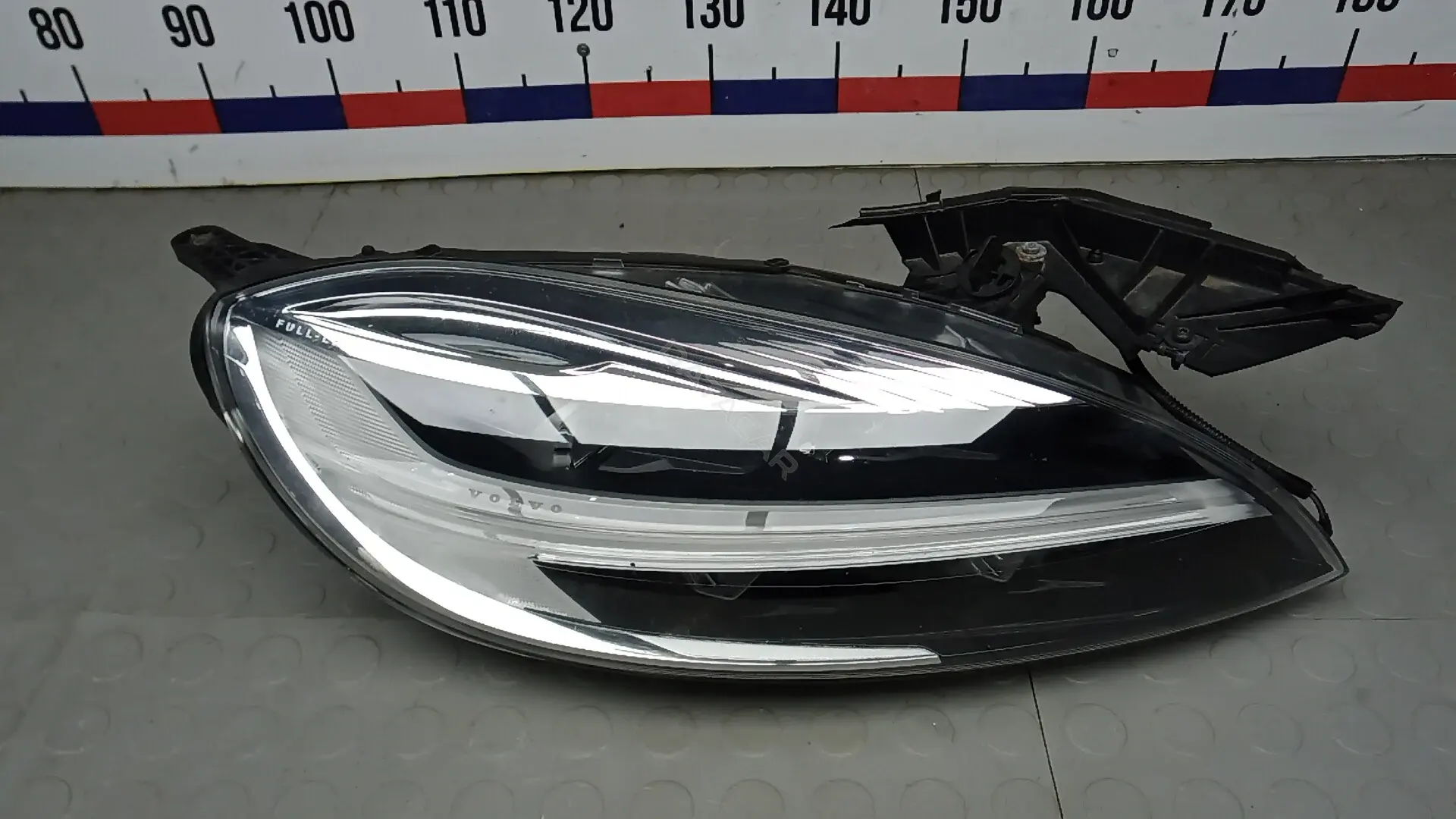 Фары 7BM02MU01
