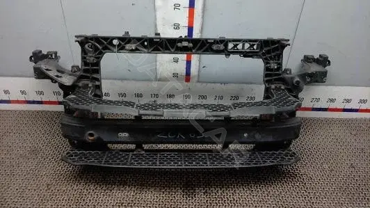 Панель передняя 641013U100