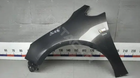 Крыло переднее BLK16D901