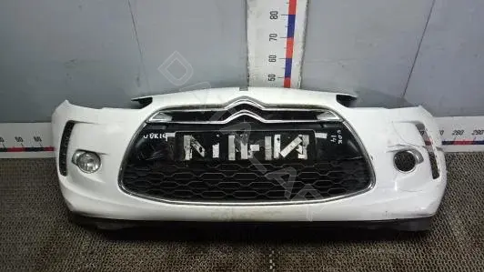 Передний бампер UOK14G501