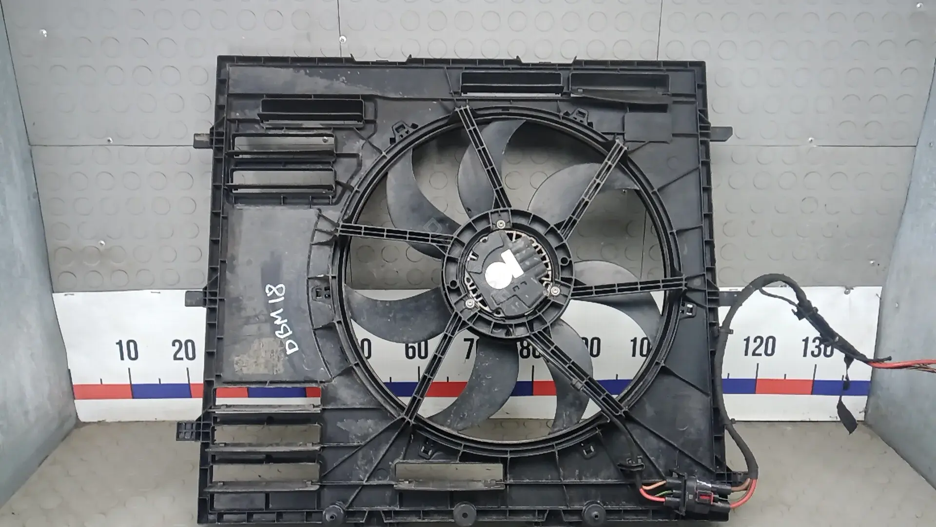 Вентилятор радиатора DBM18KE01