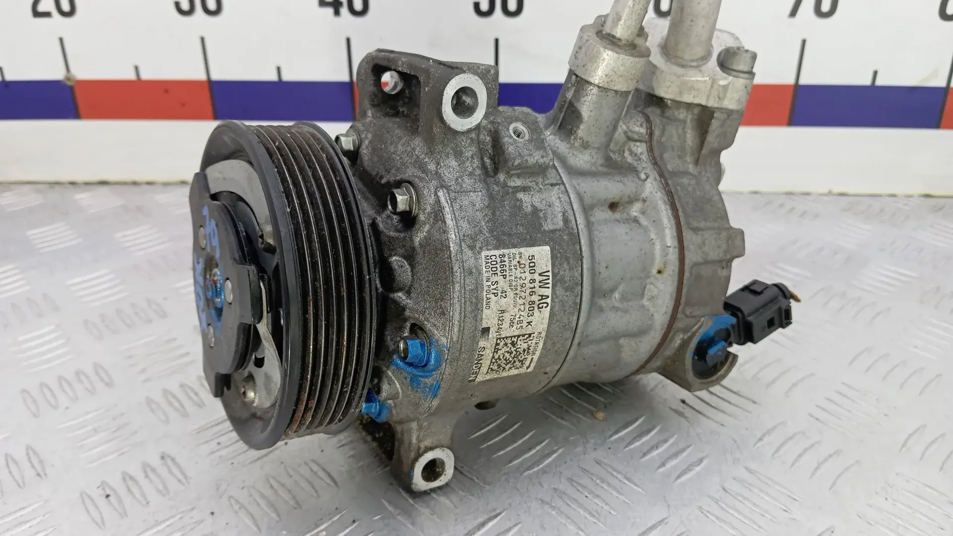 Компрессор кондиционера 5q0816803k