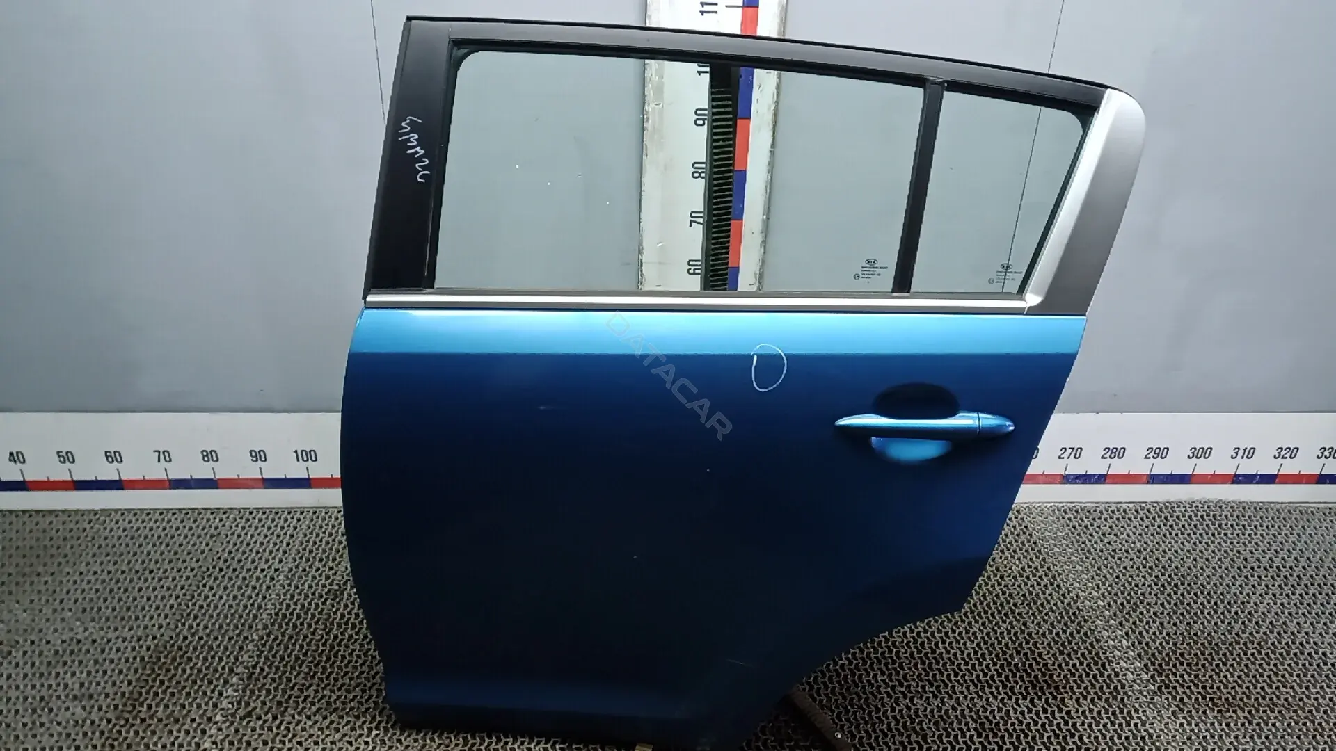 Дверь 770033W000