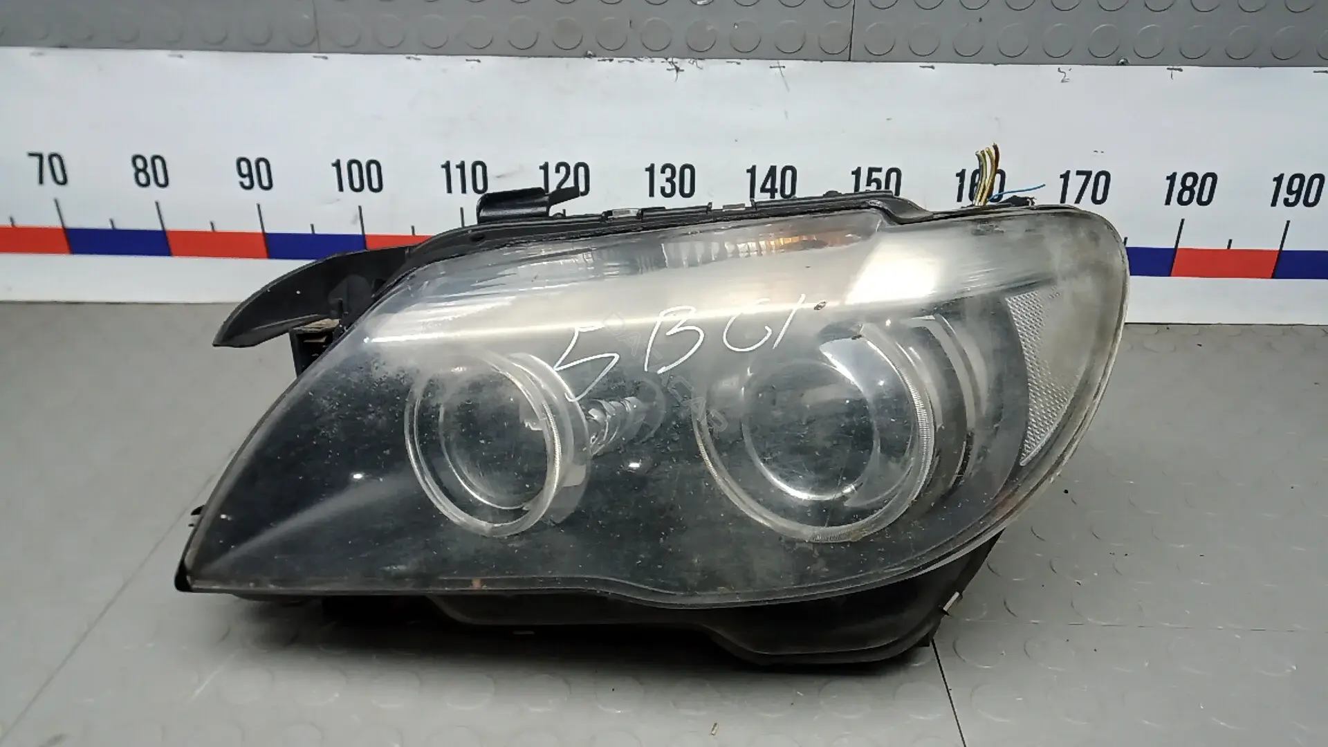 Фары 5BG01MR01