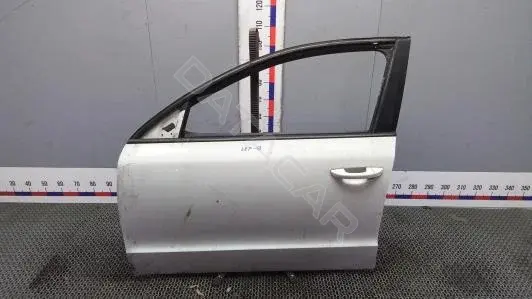 Дверь 3T0831055