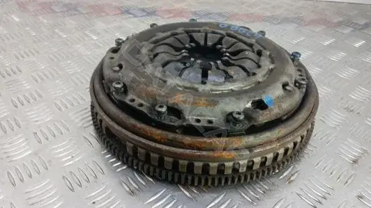 Маховик 8BG29A401