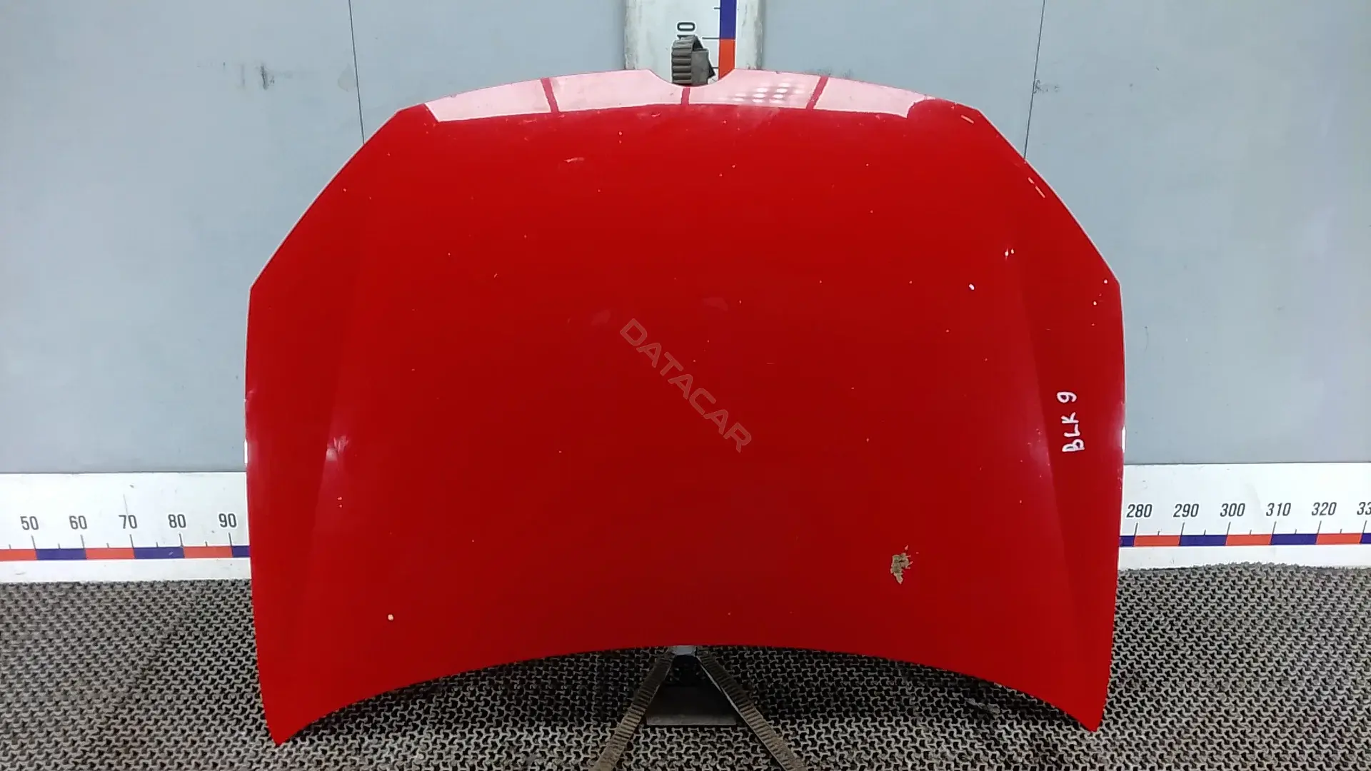 Капот BLK09D201