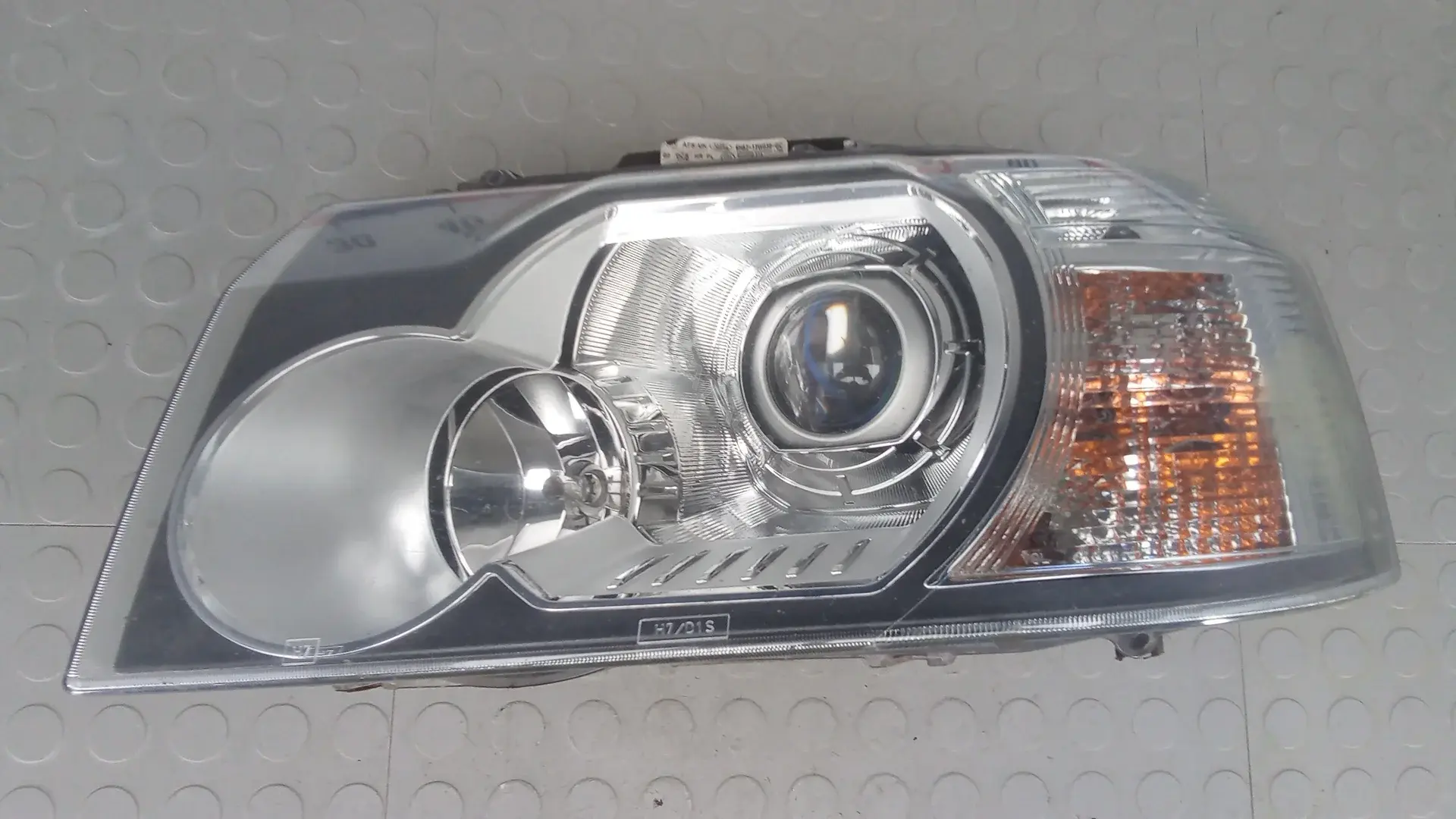 Фары MEP20MR01