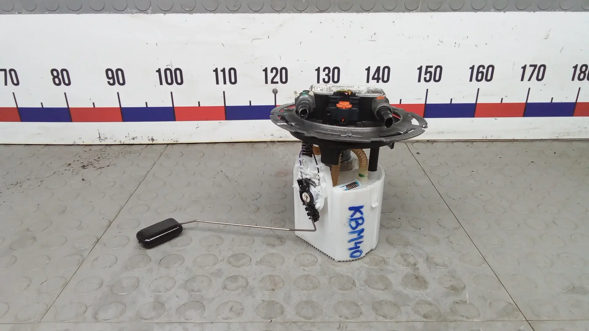 Топливный насос KBM40M701