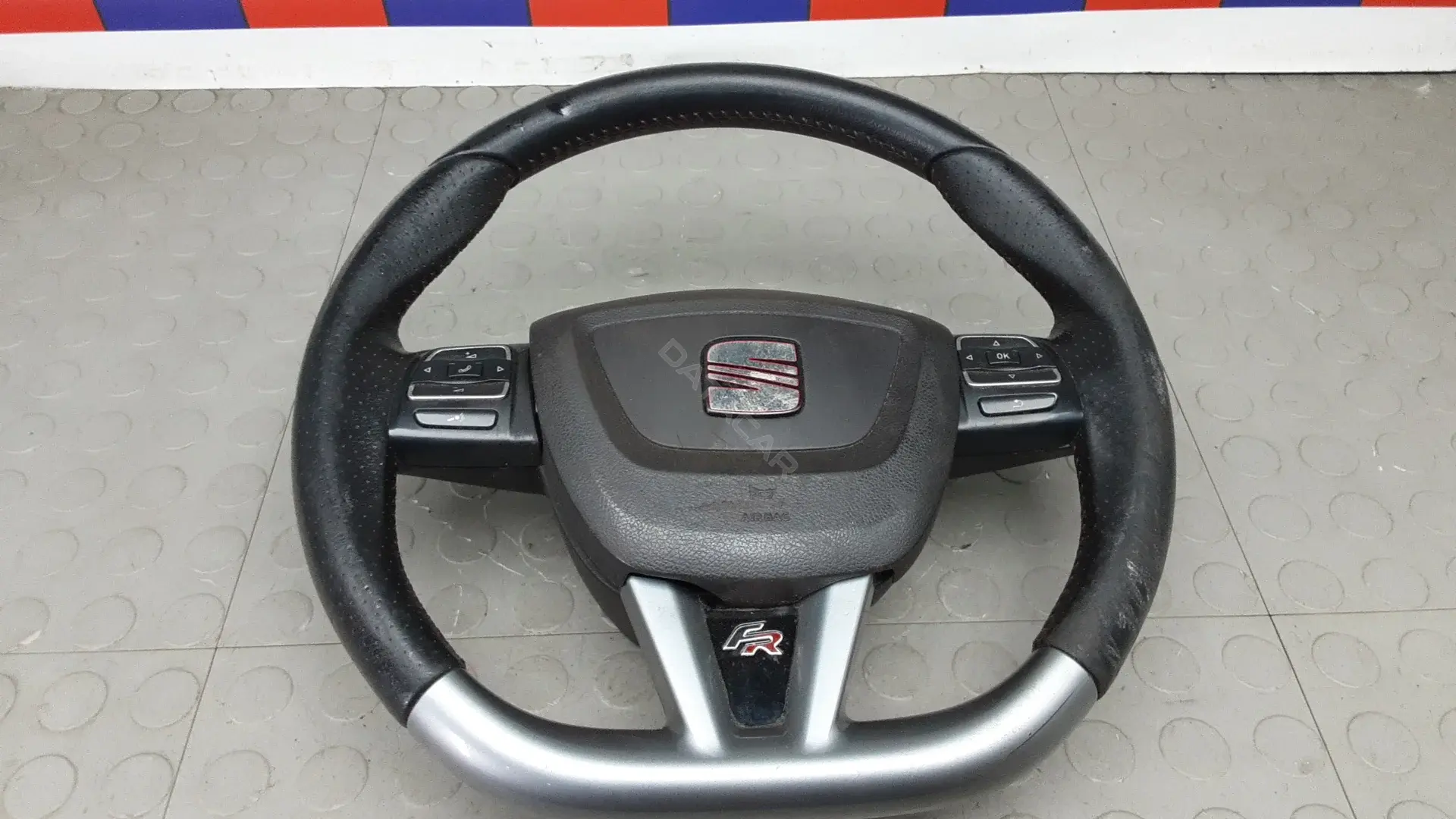 Подушка безопасности ZOK83J301