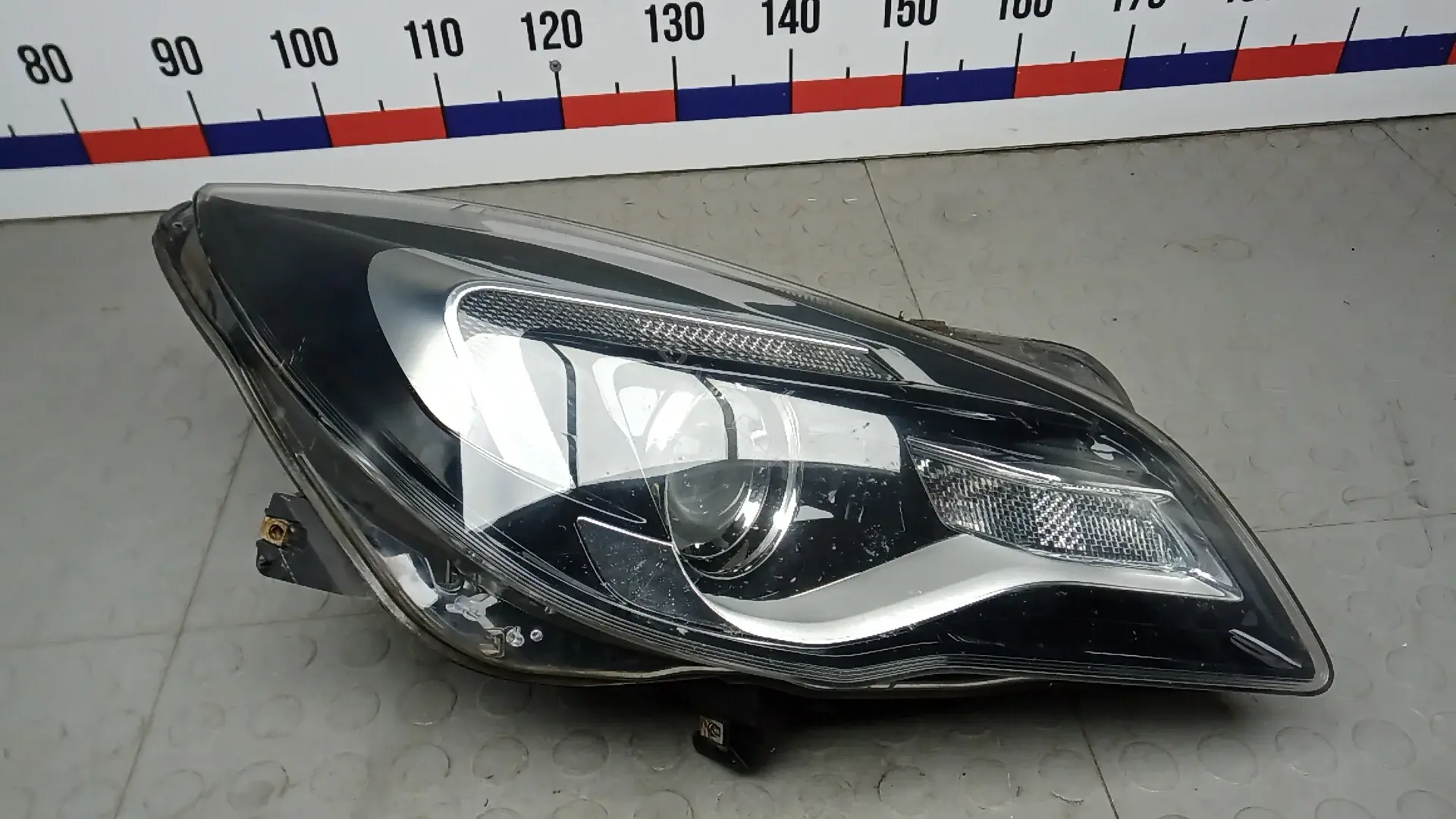 Фары NOK83MU01
