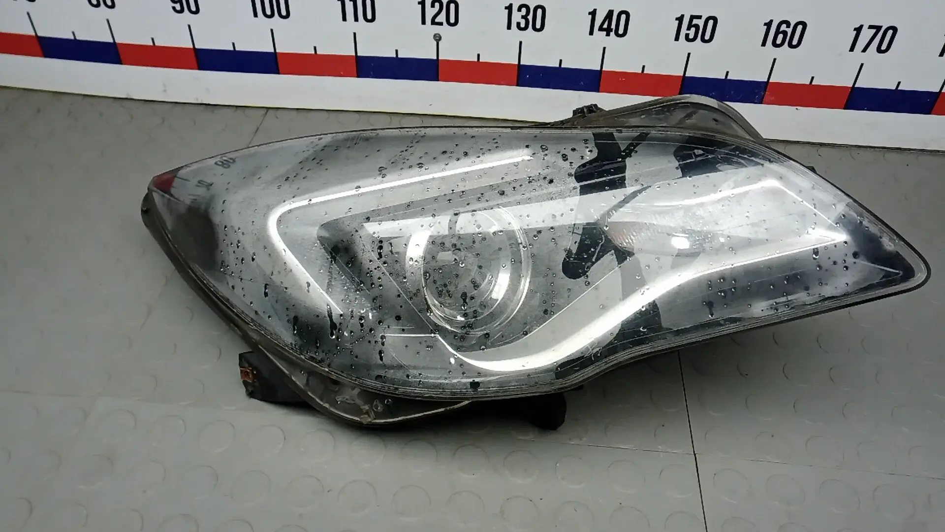 Фары UOK58MU01