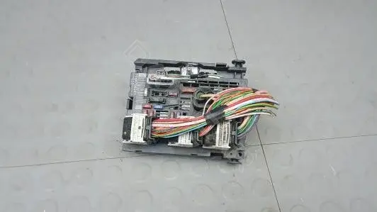Блок предохранителей ALK16M101