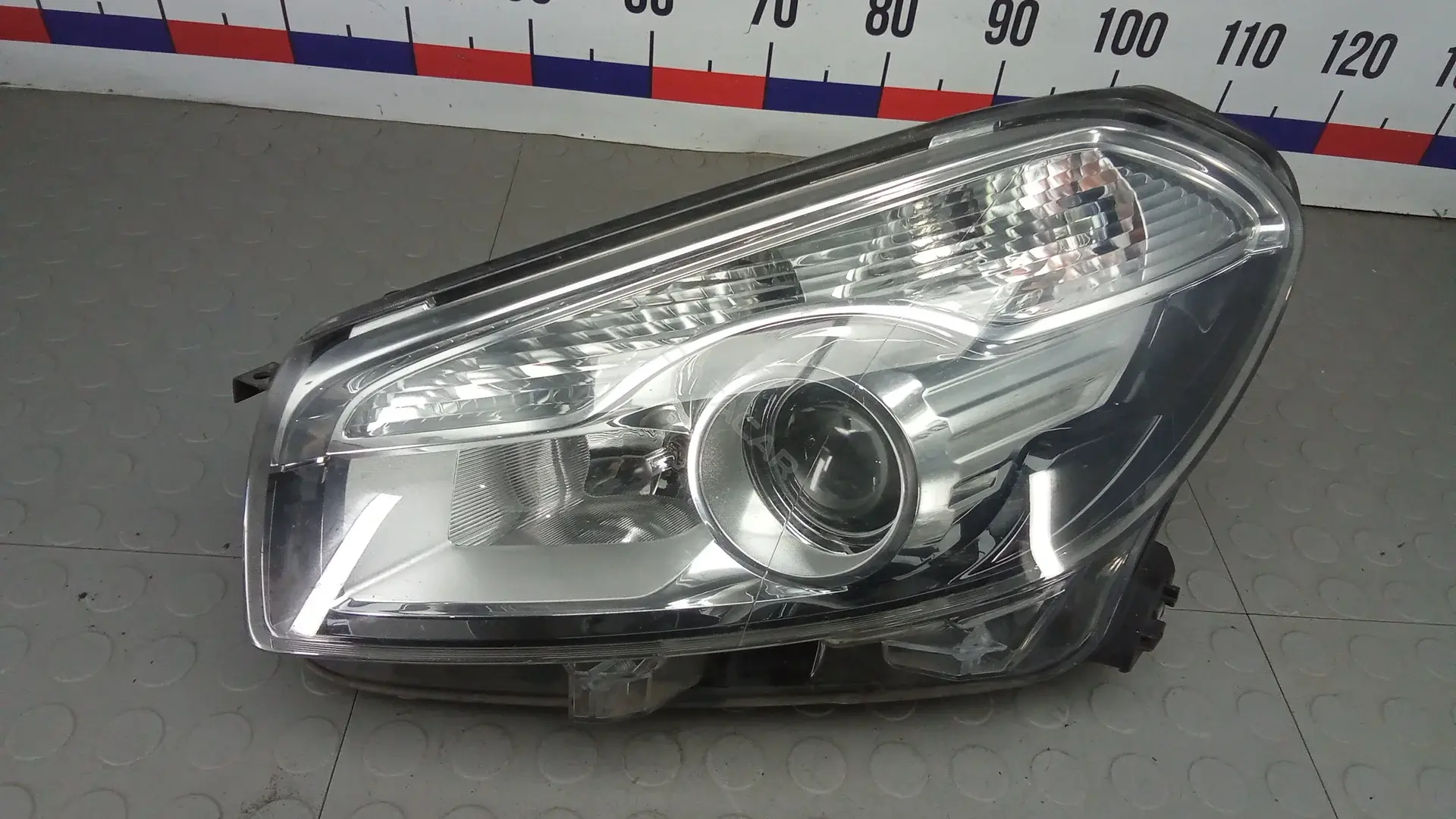 Фары OEP12MR01