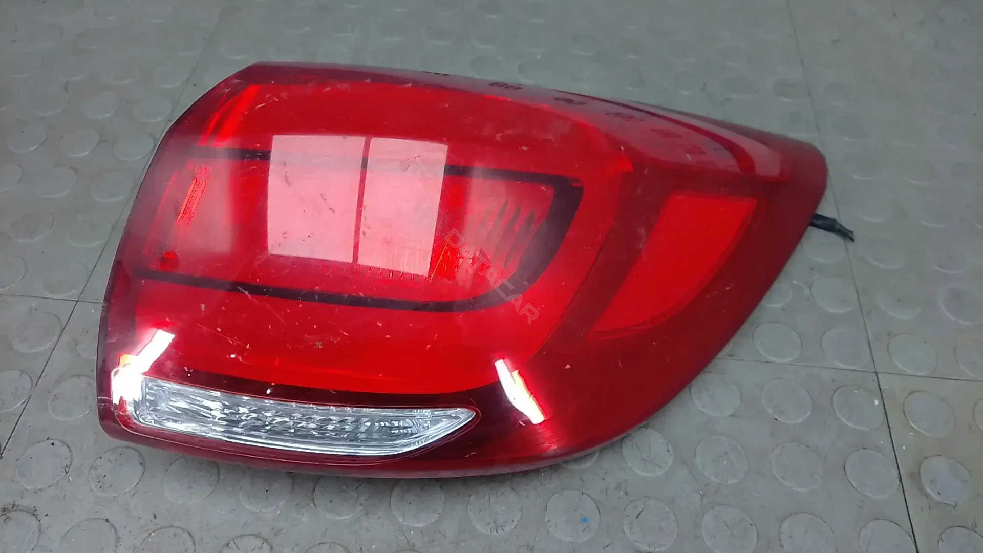 Задние фонари 924023W510