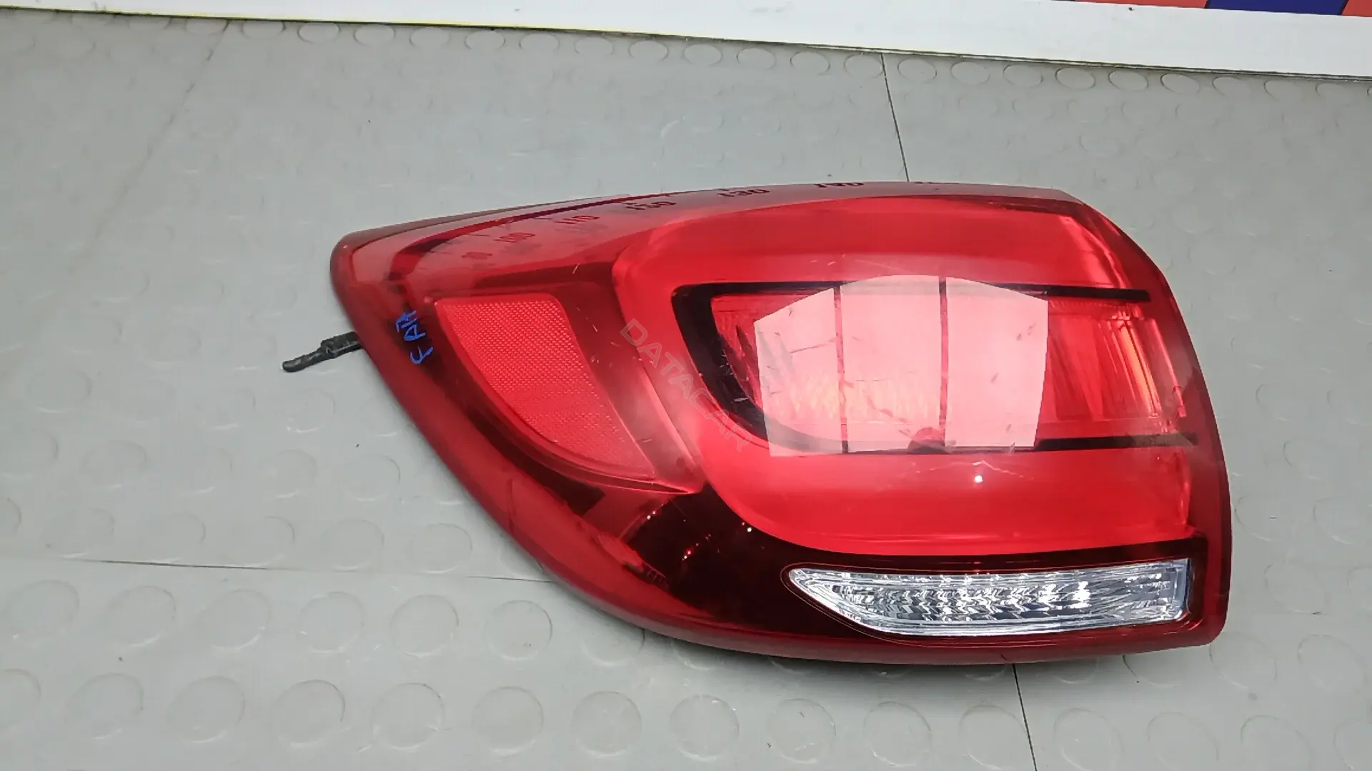 Задние фонари FA107MX01