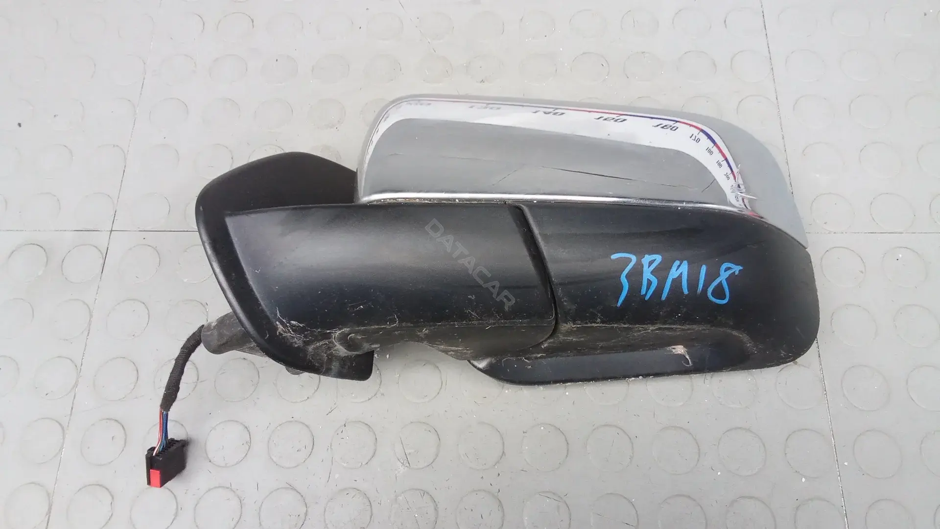 Наружное зеркало 3BM18JL01