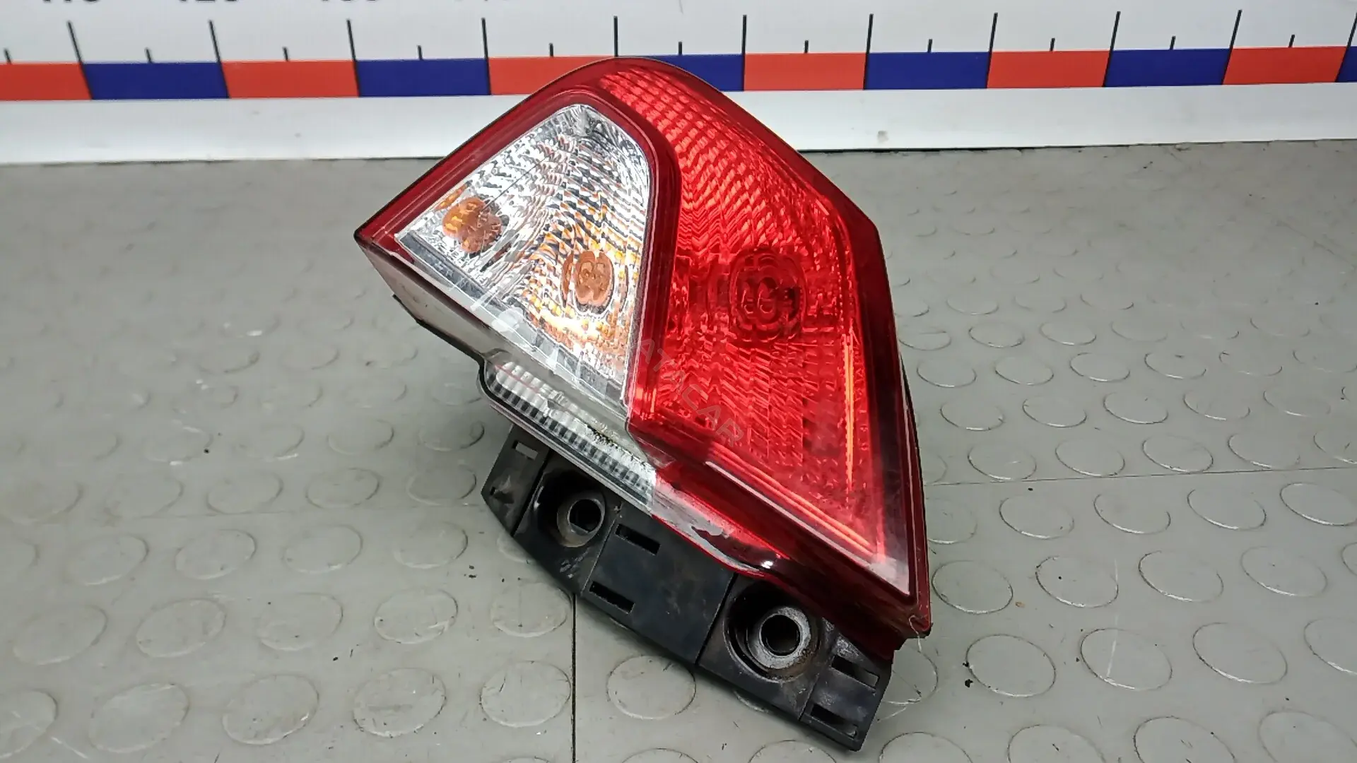 Задние фонари 81550F4030