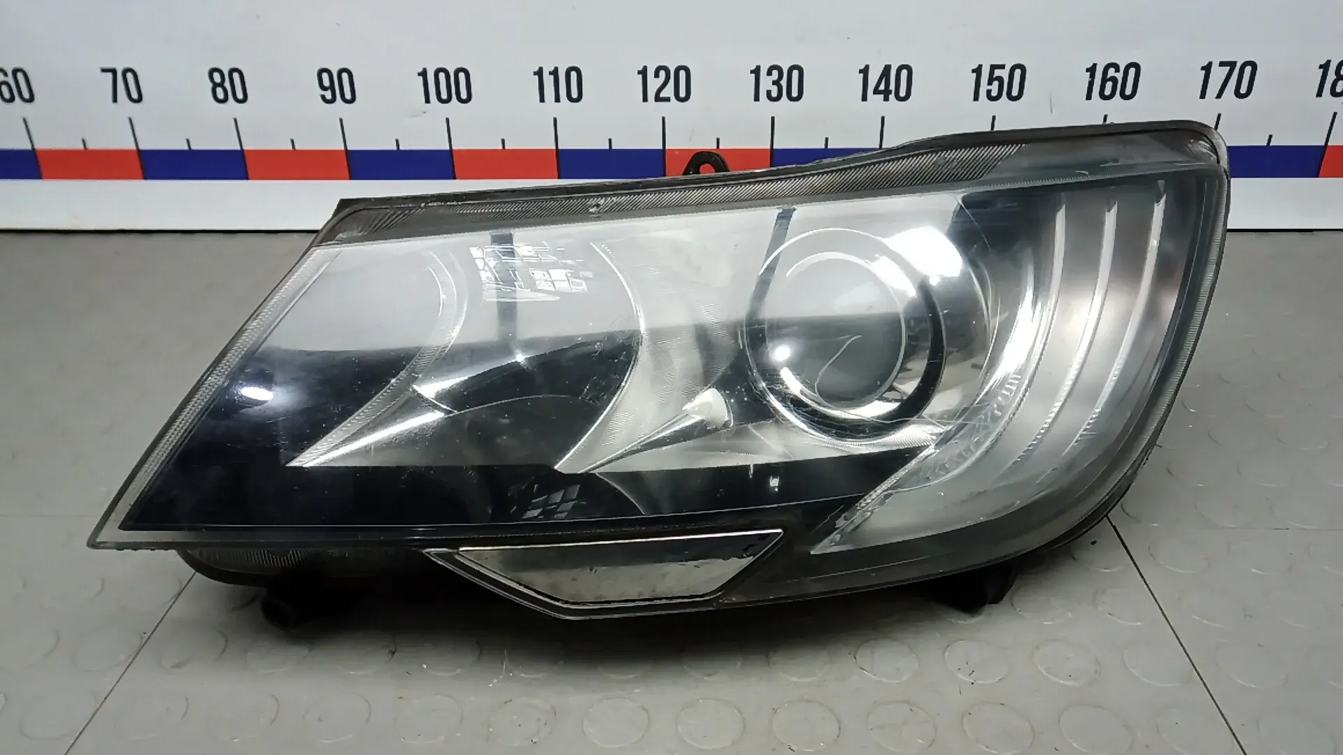 Фары 3T2941015F
